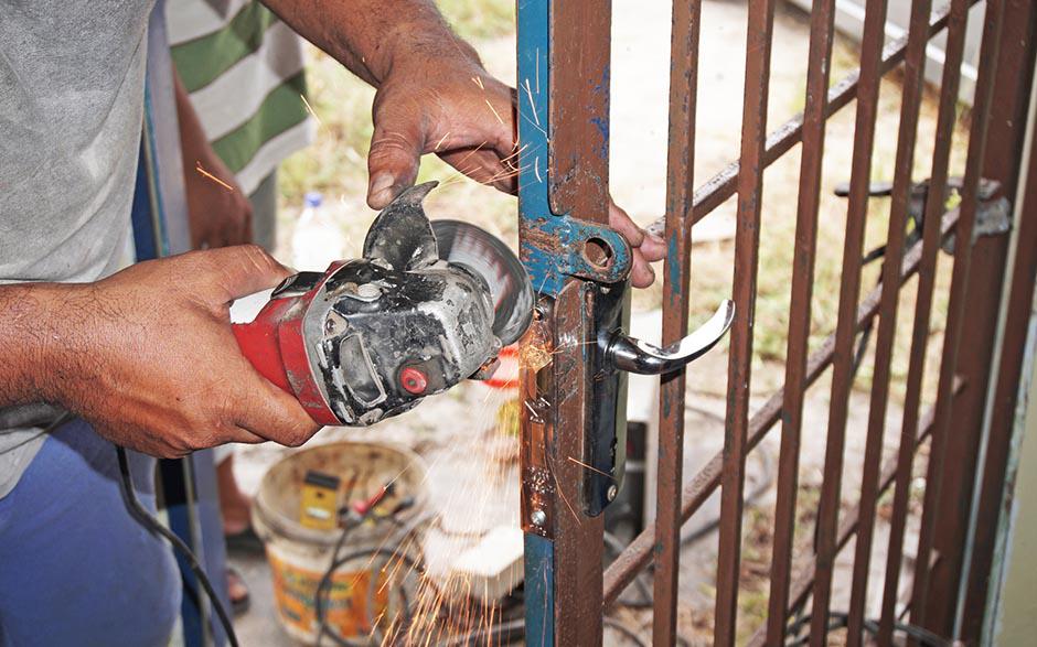 changer serrure porte de garage Le Blanc-Mesnil